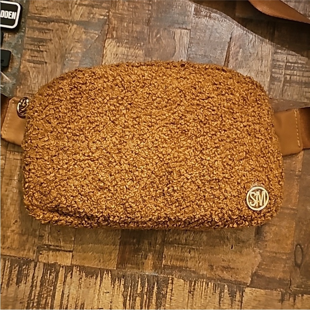 Steve Madden NWT Women's Teddy Everywhere Cognac Brown Belt Fanny Bag Crossbody
